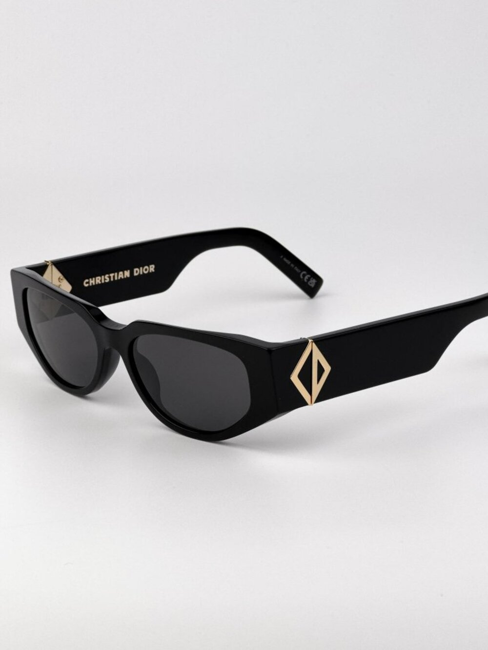 Dior CD Diamond S7I Sunglasses – Black Cat Eye with Grey Lenses (10A0)